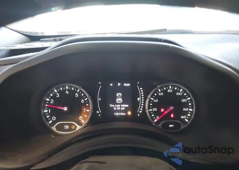 2017 Jeep Renegade Latitude 4X4 z USA, uszkodzony, nr VIN ZACCJBBB4HPE57937